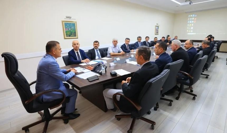 Köyceğiz Gölü ve Dalyan Kanallarında Elektrikli Tekne Dönüşümü Görüşüldü