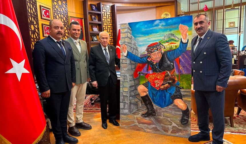 MHP Muğla İl Başkanlığından Bahçeli’ye Zeybek Tablosu
