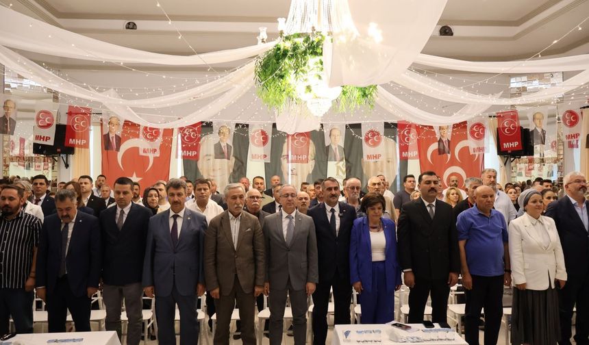 MHP Menteşe'de mevcut başkan Kadir Türk güven tazeledi