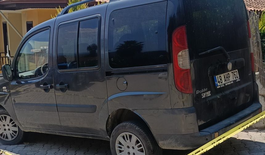 Gökova’da çalınan otomobil site içinde bulundu