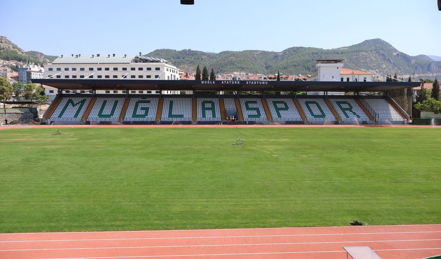 Muğla Atatürk Stadyumu’nda çalışmalar devam ediyor