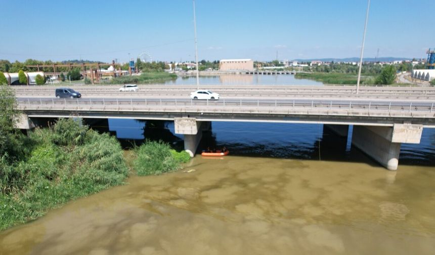 Köprüden Nehre Atlayan 26 Yaşındaki Gencin Cansız Bedenine Ulaşıldı