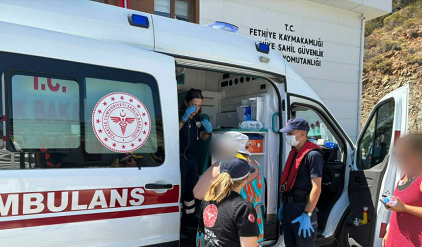 Fethiye açıklarında yaralı için tıbbi tahliye