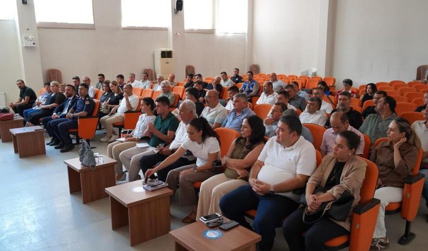 Ula Kaymakamı Ekinci, mahalle muhtarlarıyla buluştu