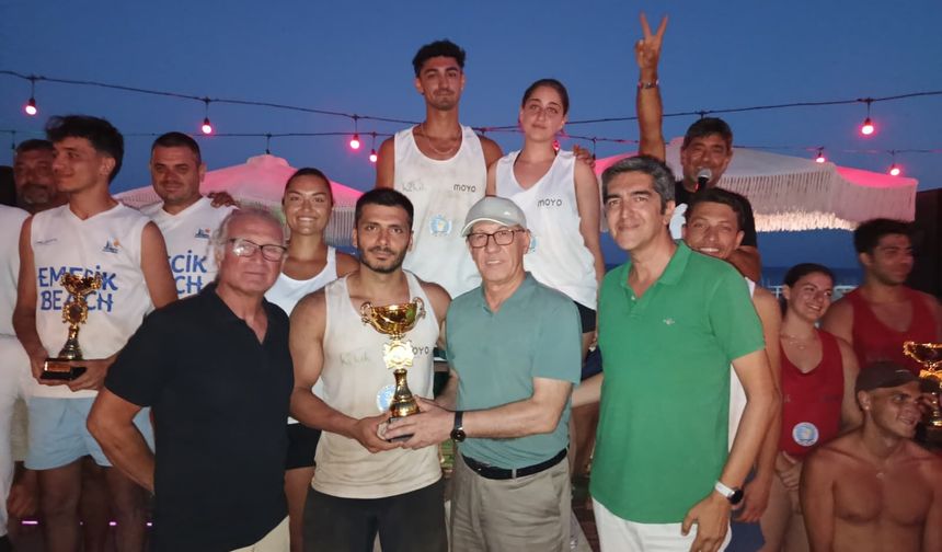 Datça’da plaj voleybolunun şampiyonu Real Marmaris