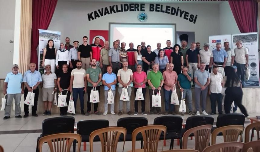 Kavaklıdere’de ceviz üreticilerine verim ve kalite eğitimi