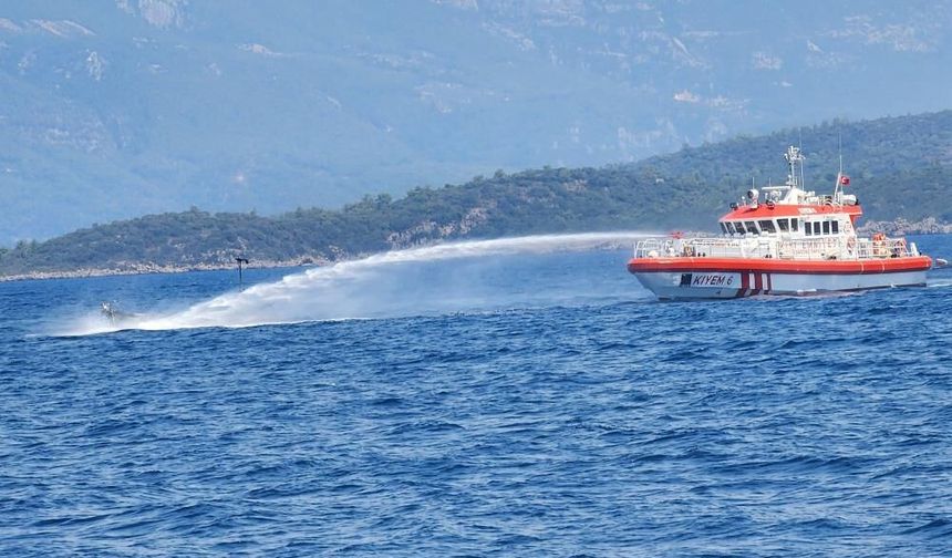 Marmaris'te Demirli Yelkenli Tekne Alevlere Teslim Oldu