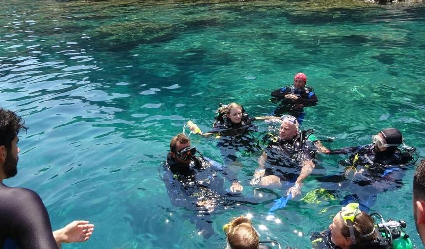 Marmaris’in Su Altı Dünyası Turistleri Büyülüyor