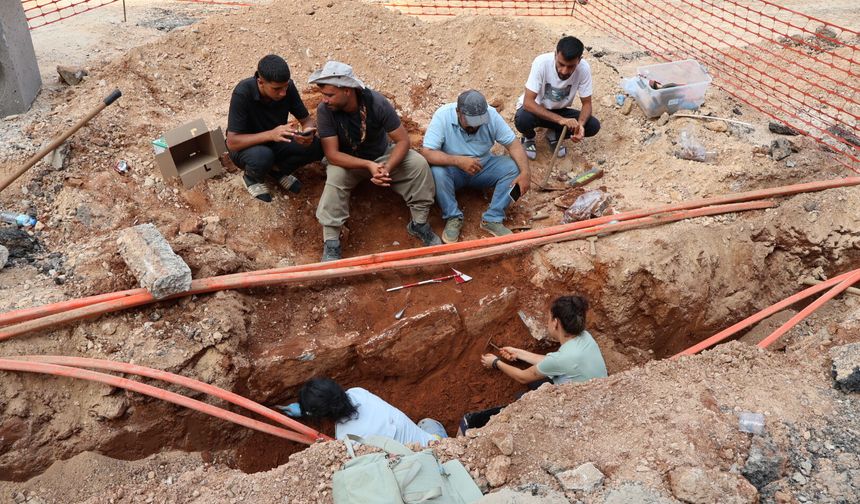 Muğla’da Altyapı Kazısında Sanduka Tipi Mezar Bulundu