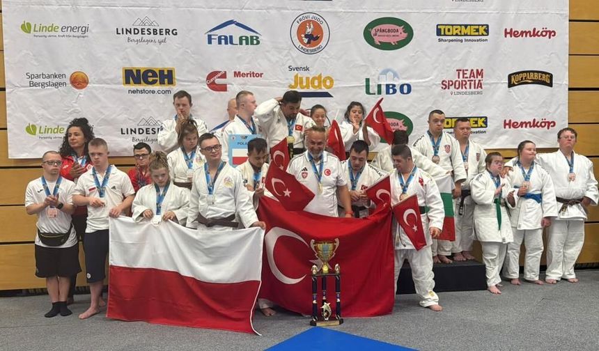 Özel Sporcular Judown Milli Takımı Dünya Şampiyonu Oldu