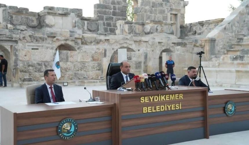 Seydikemer Belediyesi Meclisi Tlos Antik Kenti'nde toplandı