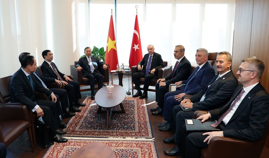 Erdoğan, Vietnam Devlet Başkanı Lam ile görüştü