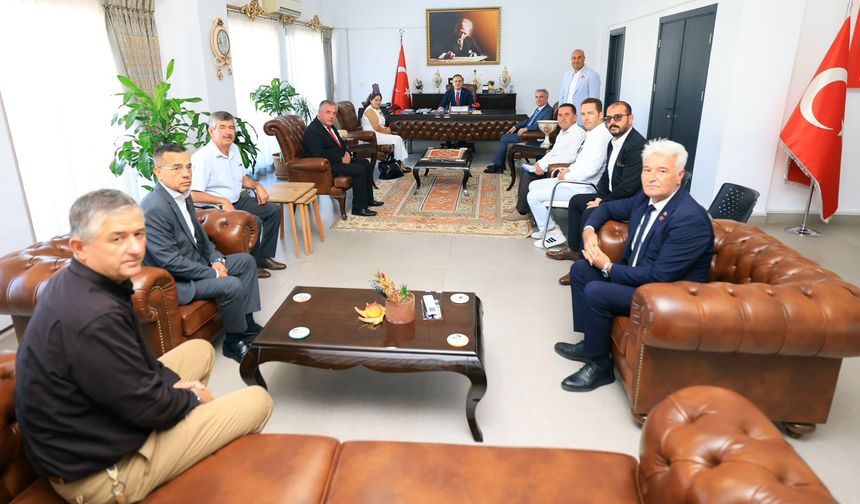 Vali Akbıyık Milaslı muhtarları dinledi
