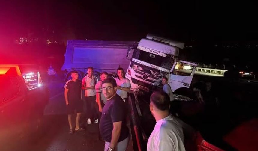 Yatağan’da korkutan kaza: TIR bariyerleri aşıp otomobile çarptı