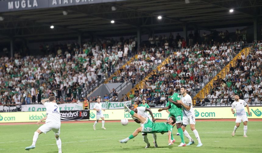 Muğlaspor son dakikalarda puanı kurtardı