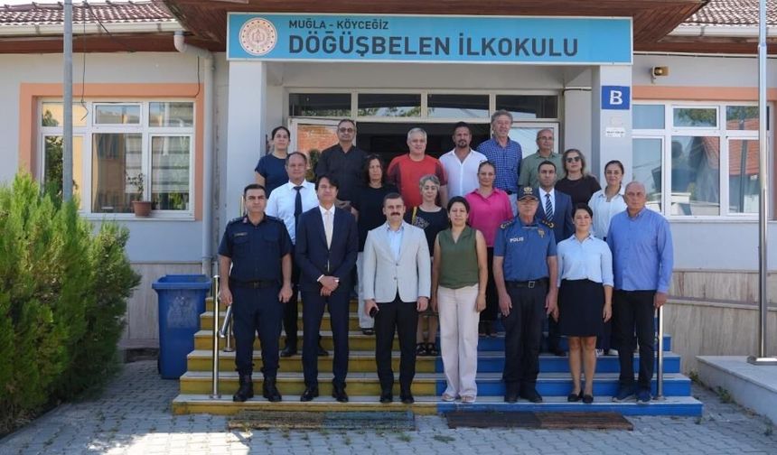Köyceğiz’de öğrencilerin okul heyecanına aileler ortak oldu