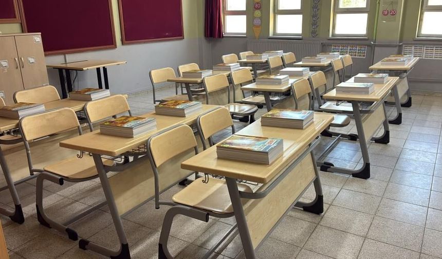 Yatağan’da 120 bin ders kitabı öğrencilere ulaştırıldı