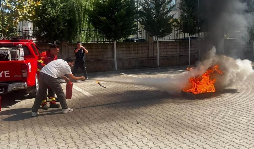 Muğla’da personele uygulamalı yangın eğitimi