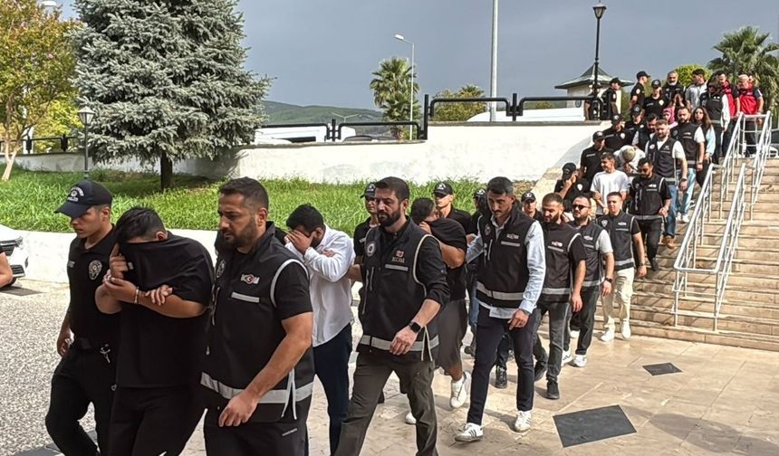Muğla’da “Sokaklar Güvende” operasyonunda 20 şüpheli adliyede