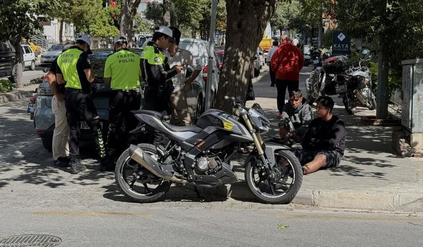 Menteşe’de otomobil ile motosiklet çarpıştı: 1 yaralı