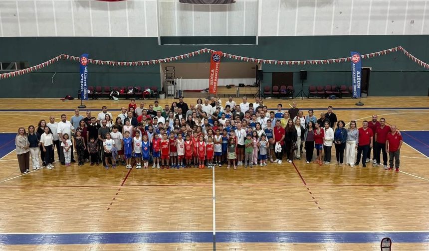 Türdü Basketbol Kulübü yeni sezona 280 sporcuyla başladı