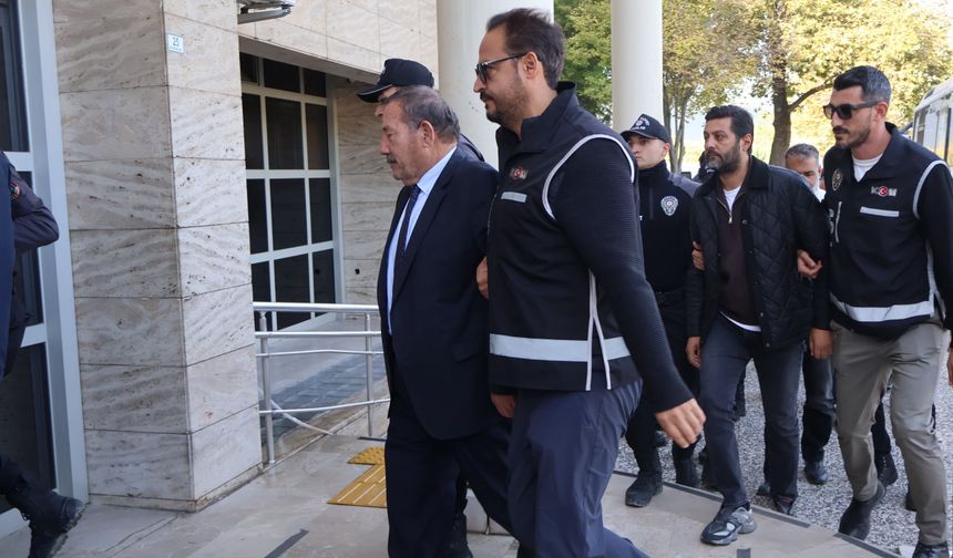 Milas Belediye Başkanı Fevzi Topuz görevden uzaklaştırıldı