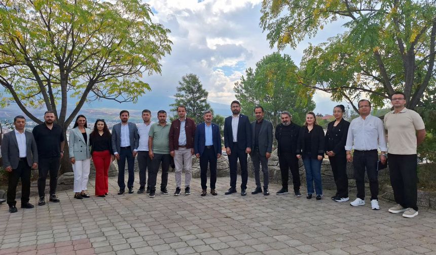 Eğitim-Bir-Sen Muğla’da 13 ilçede delegelerle buluştu