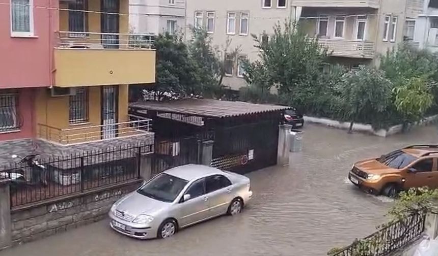 Fethiye'de sağanak felaketi: Evler ve seralar sular altında