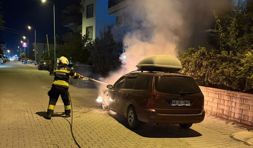 Dalaman’da araç yangını