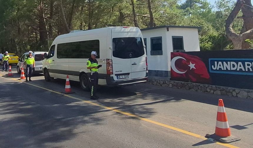 Muğla’da uyuşturucuya 5 tutuklama