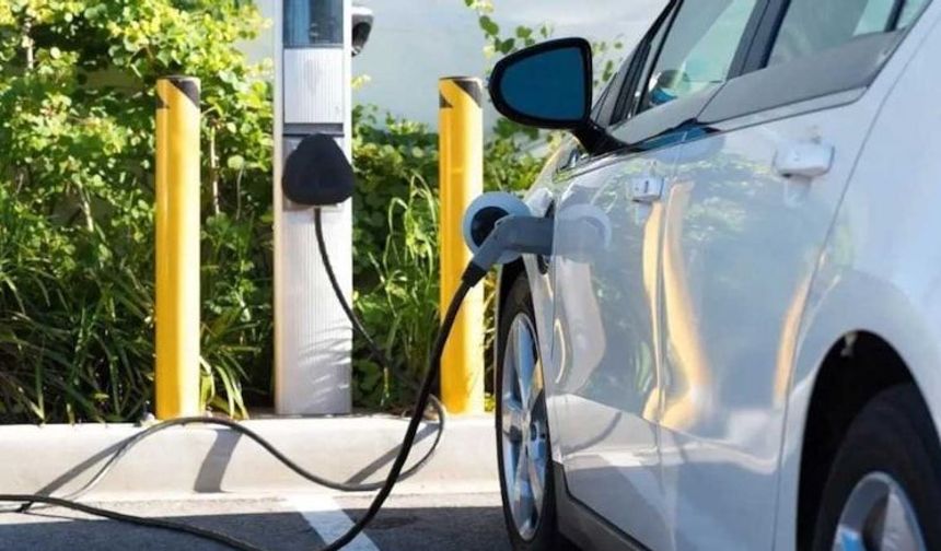 Elektrikli araç sahipleri endişeli! Kış aylarındaki bu sorundan şikayetçiler