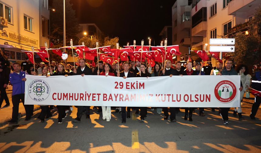 Menteşe'de Cumhuriyet Coşkusu