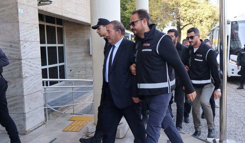 CHP’li Milas Belediye Başkanı Fevzi Topuz tutuklandı