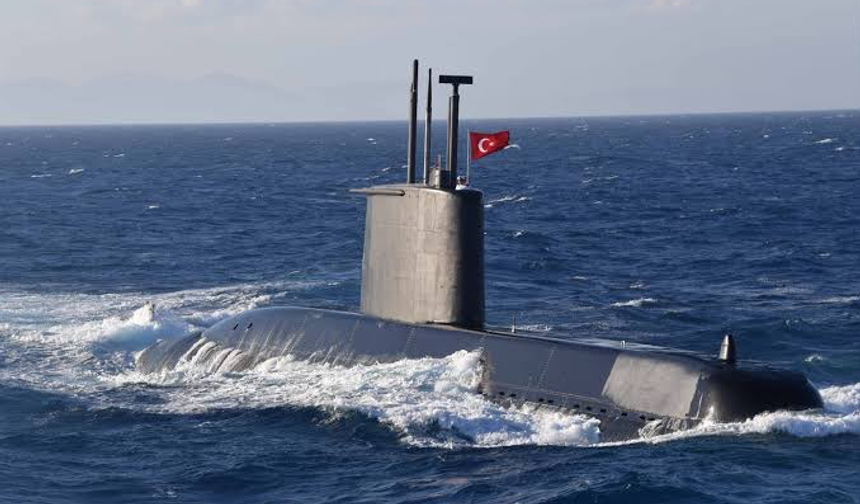 Marmaris'te 29 Ekim'de denizaltı ve sahil güvenlik botu ziyarete açılıyor