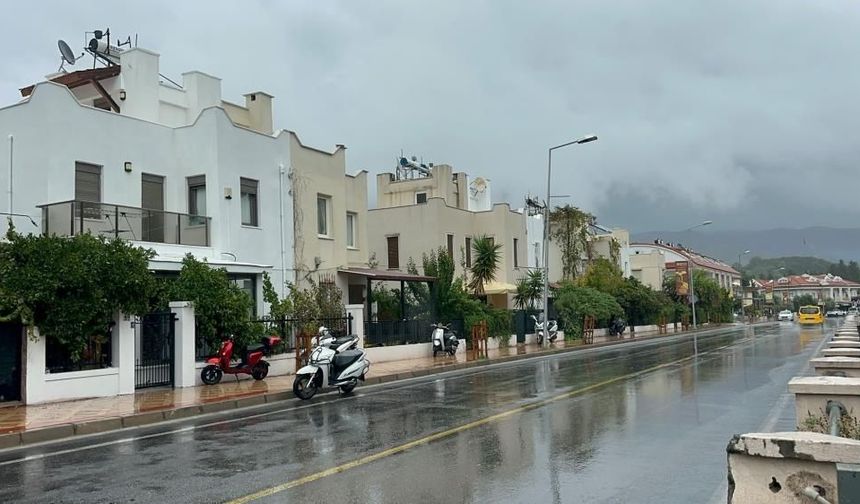 Marmaris’te sağanak başladı! Gece saatlerine dikkat