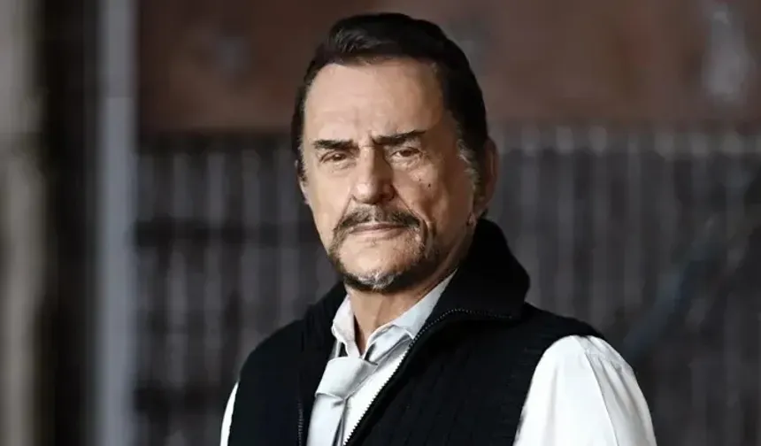“Eylül’de Gel”in sesi Alpay hayatını kaybetti