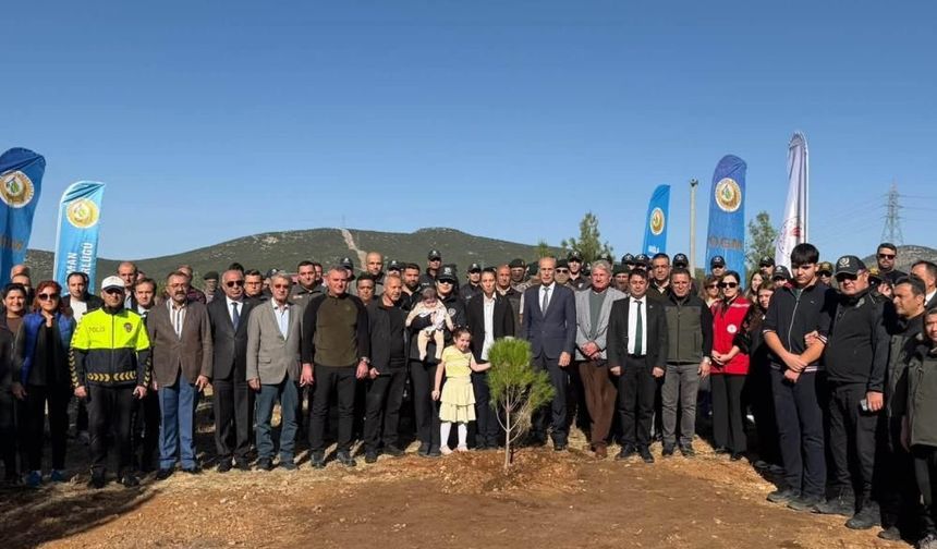 Şehit polis Tayfun Baş’ın anısına fidanlar dikildi
