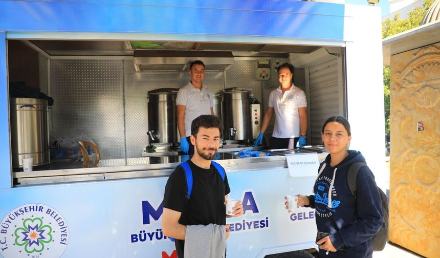 MSKÜ öğrencilerine her sabah sıcak çorba ikramı