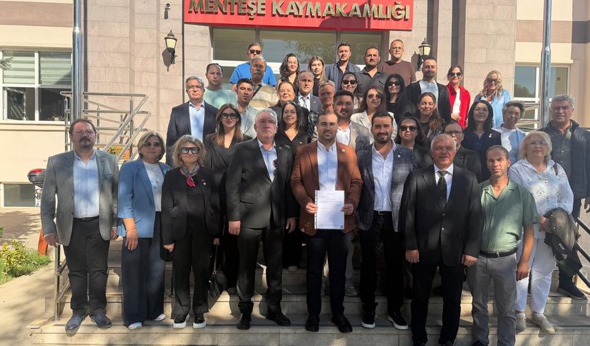YENİ Parti Menteşe İlçe Başkanı Batuhan Kıloğlu mazbatasını aldı