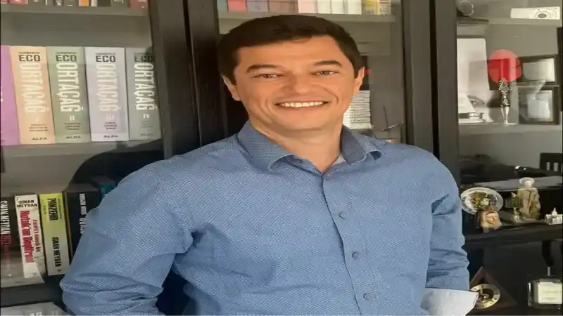 <p>Son yapılan Parti Meclisi toplantısında Marmaris’te bir dönem İlçe Başkanı olarak görev yapan Acar Ünlü 31 Mart tarihinde yapılacak yerel seçimlerde Marmaris Belediye Başkanı olarak atandı.  </p>