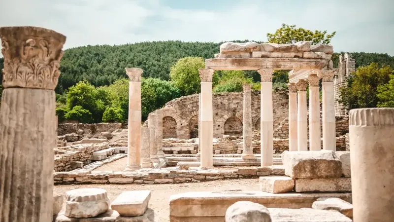 <p data-start="2225" data-end="2335">Sıcaklık <strong data-start="2234" data-end="2251">17°C ile 36°C</strong> arasında ölçülecek. Nem %51 seviyesinde kalacak. İlçede sıcak hava etkili olacak.<o:p></o:p></p>