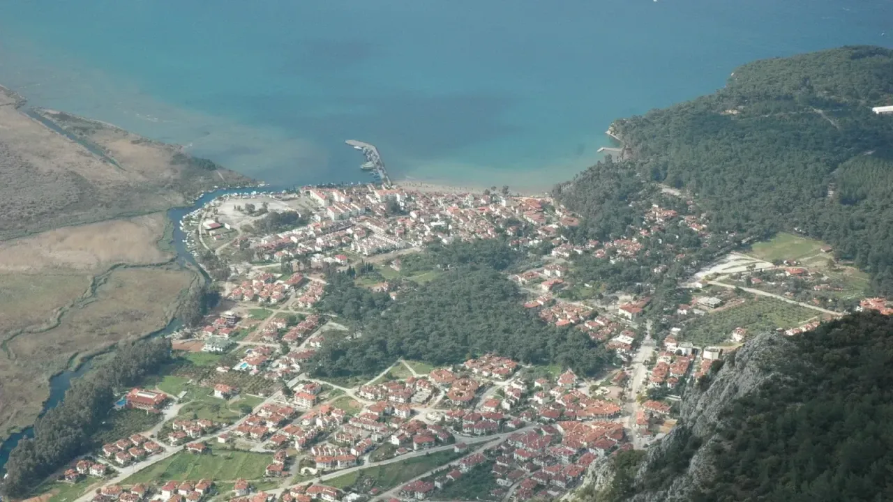 <ul>
<li><strong>Sabah:</strong> 8°C</li>
<li><strong>Gündüz:</strong> 23°C</li>
<li><strong>Nem:</strong> 81%</li>
<li><strong>Durum:</strong> Açık</li>
</ul>