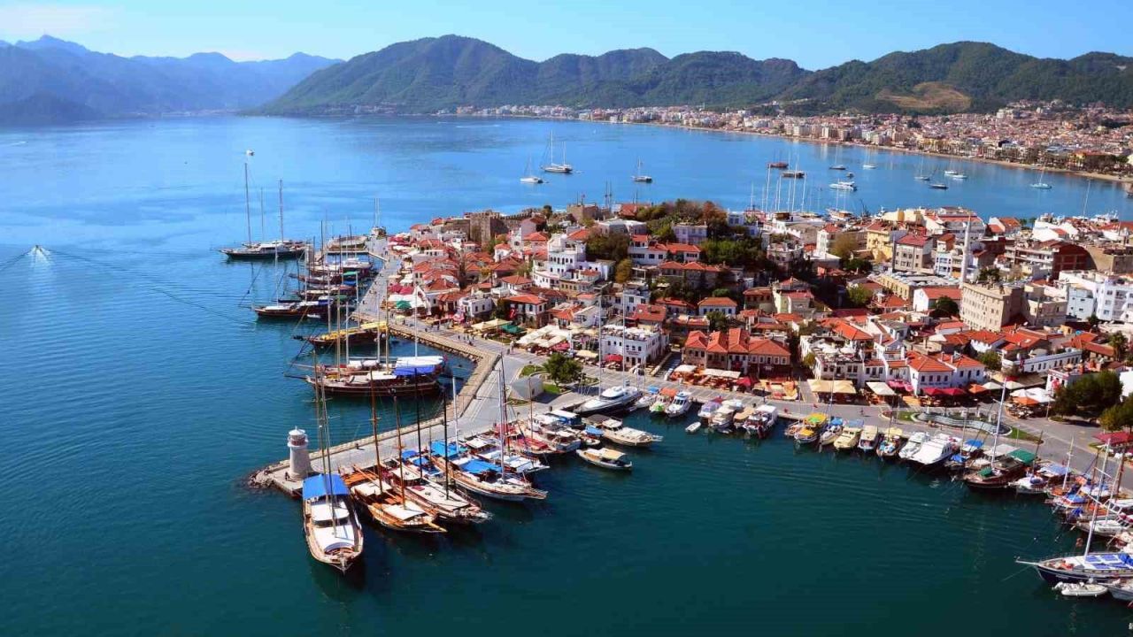 <ul>
<li><strong>Sabah:</strong> 13°C</li>
<li><strong>Gündüz:</strong> 24°C</li>
<li><strong>Nem:</strong> 96%</li>
<li><strong>Durum:</strong> Parçalı bulutlu</li>
</ul>