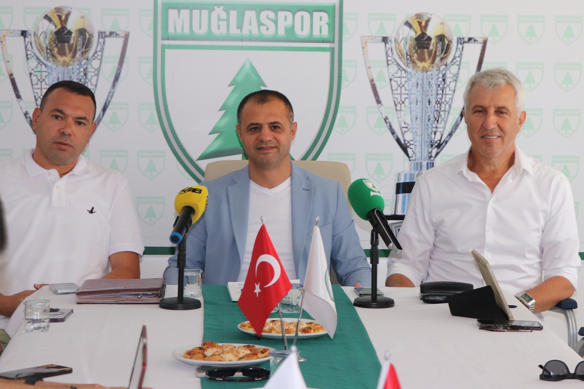 493790948 1233948888738622 8036703448983504003 N