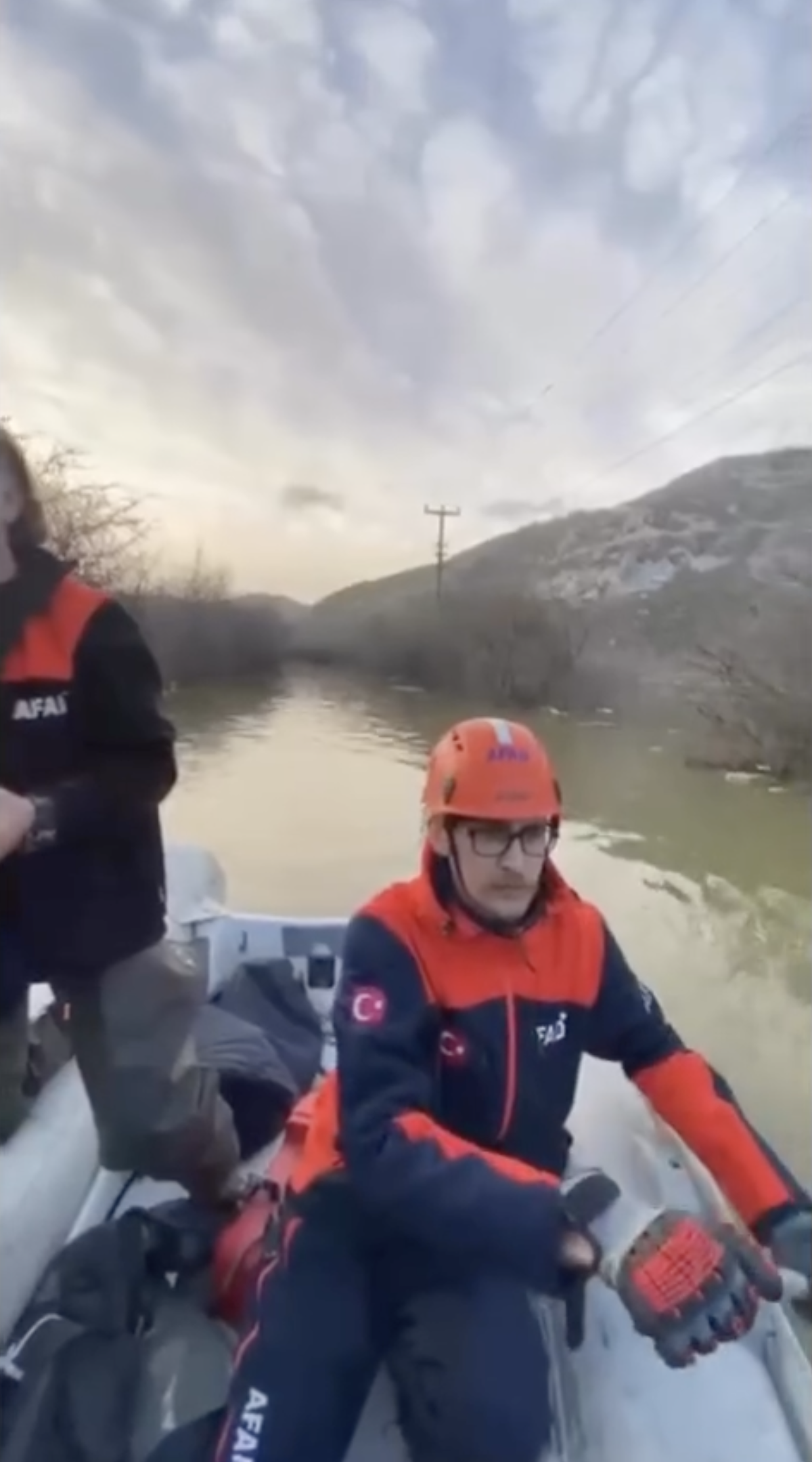 Menteşe’de Mahsur Kalan 5 Kişi Ve Köpek Kurtarıldı3