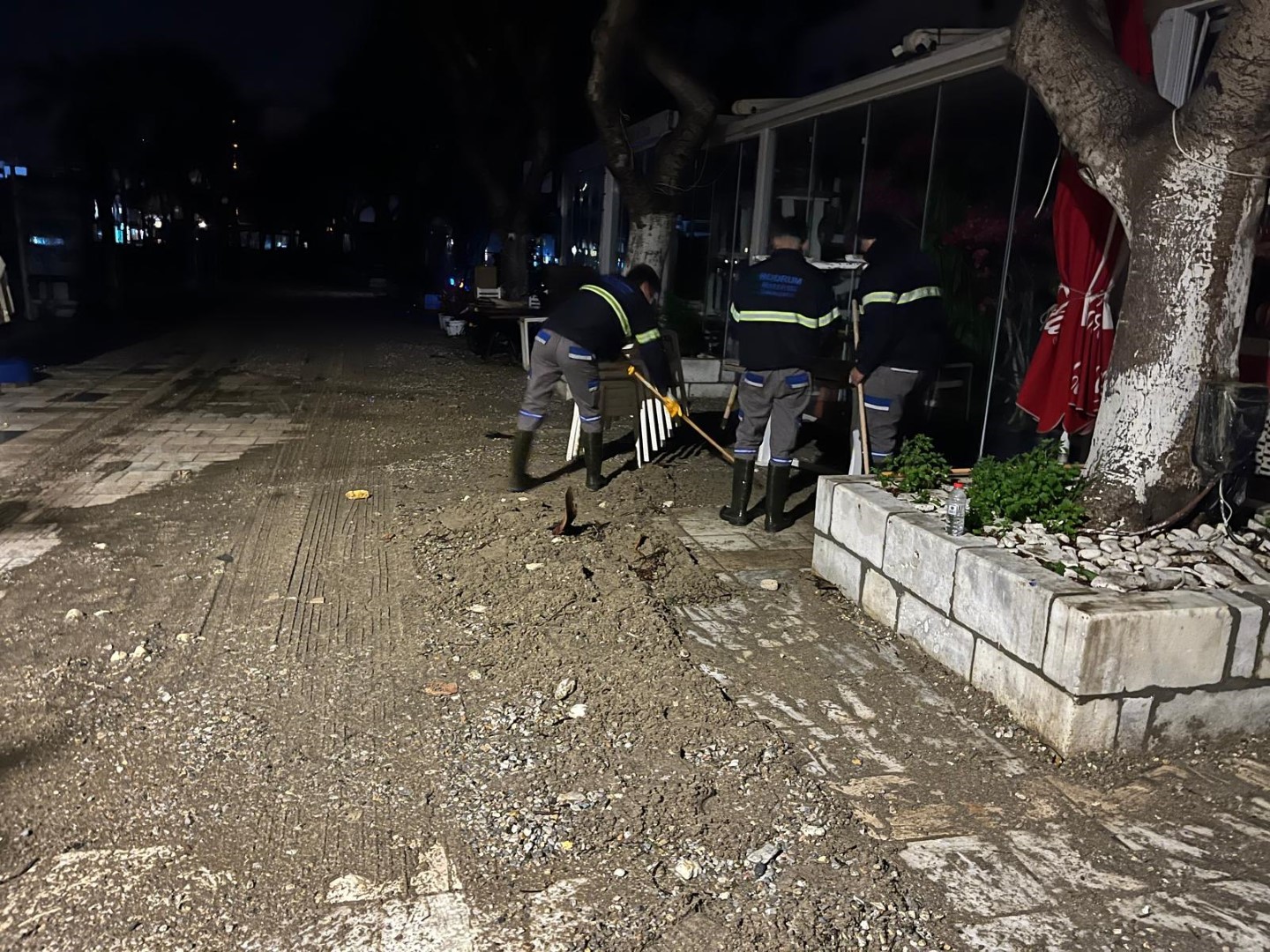 Bodrum Belediyesi Firtina Ve Yağmur Sonrasi Kapsamli Temizlik (37)