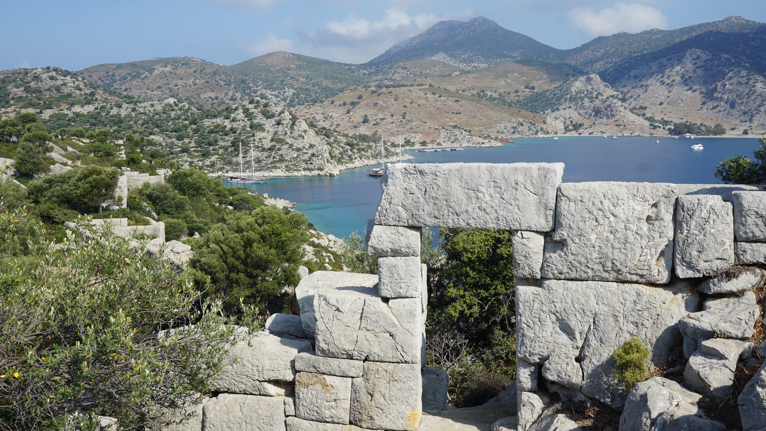 Marmaris'te Teknelerin Fısıldayarak Demir Attığı Koy Bozukkale (4)