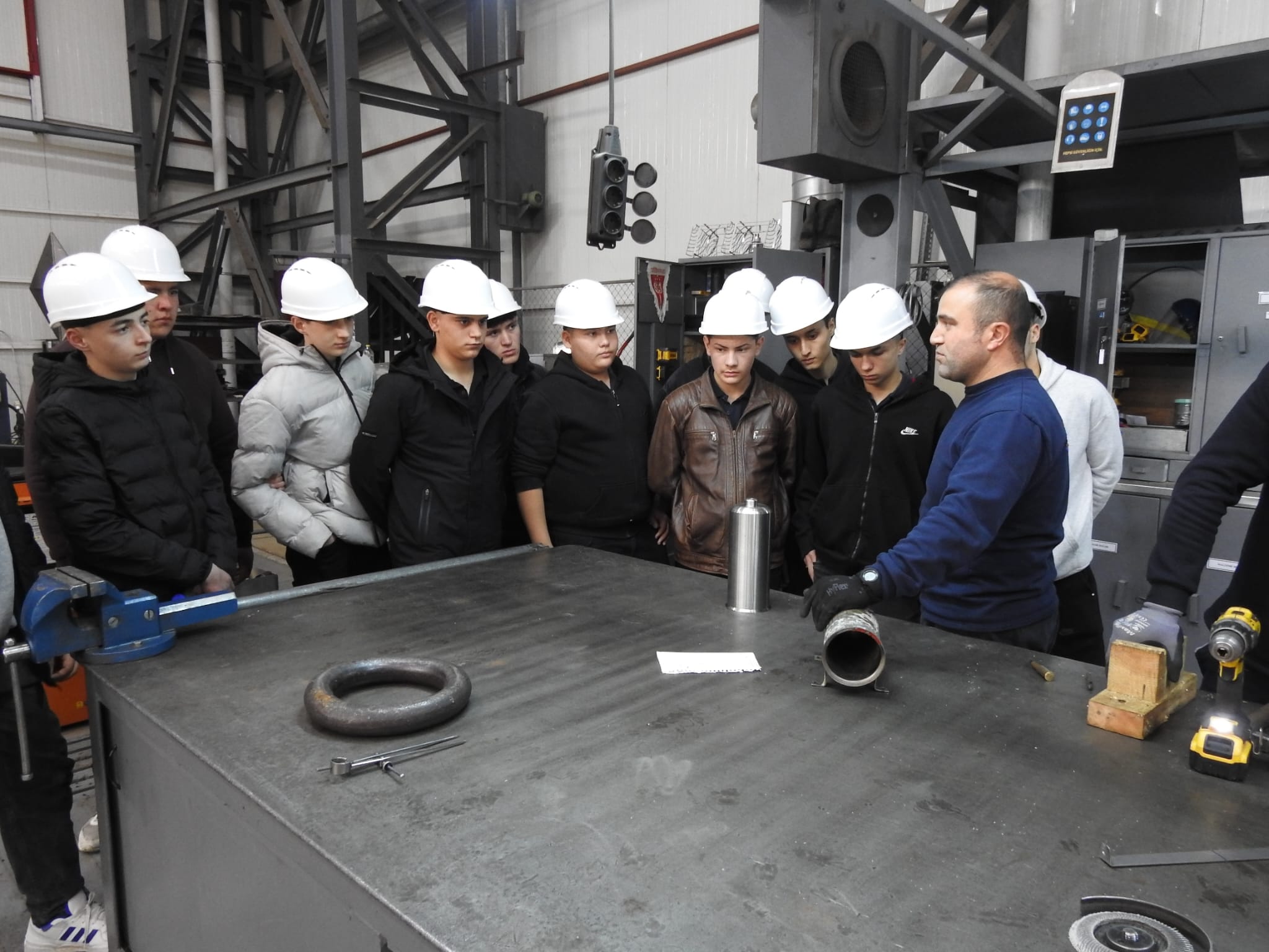 3C2E35A1 A992 4011 9525 A6180A441C92