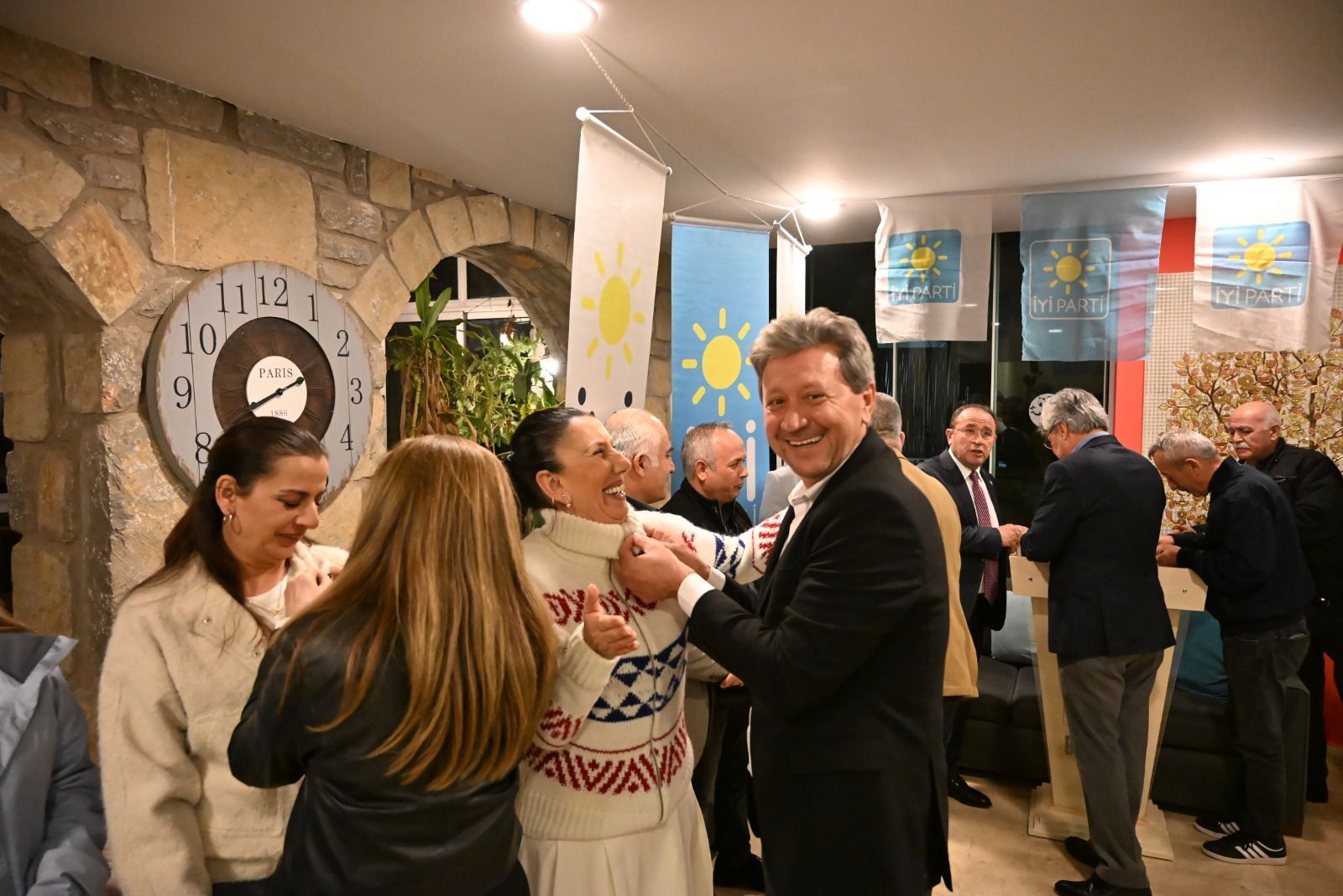 Bodrum’da 50 Kişi İyi̇ Parti’ye Katıldı (5)