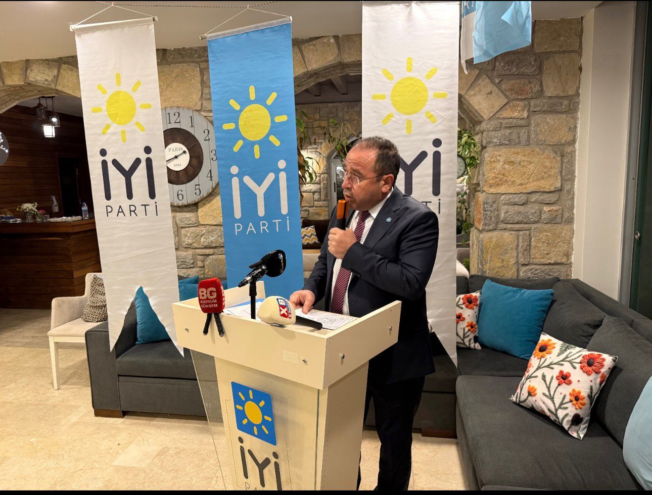 Bodrum’da 50 Kişi İyi̇ Parti’ye Katıldı (6)